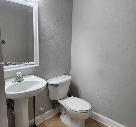 4th image of 10633 SW 6th St #904