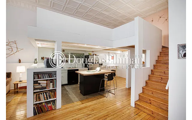 Rented by Douglas Elliman | media 10