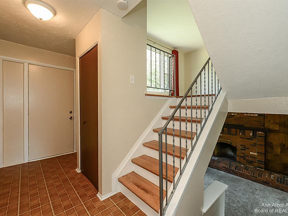 5th image of 1692 Sheffield Dr