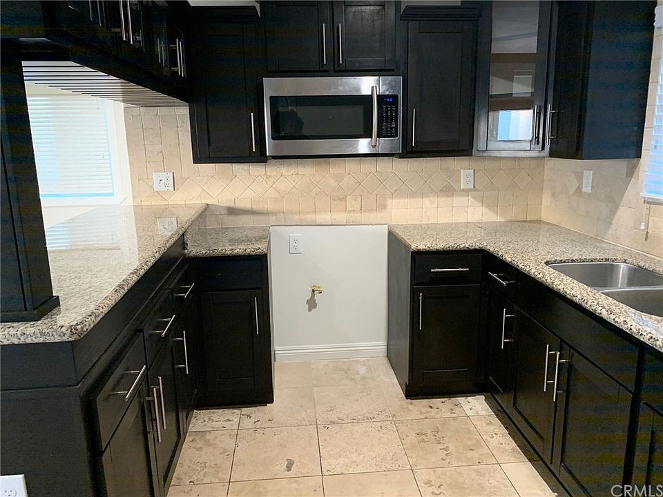 1st image of 1645 1/2 W 69th St