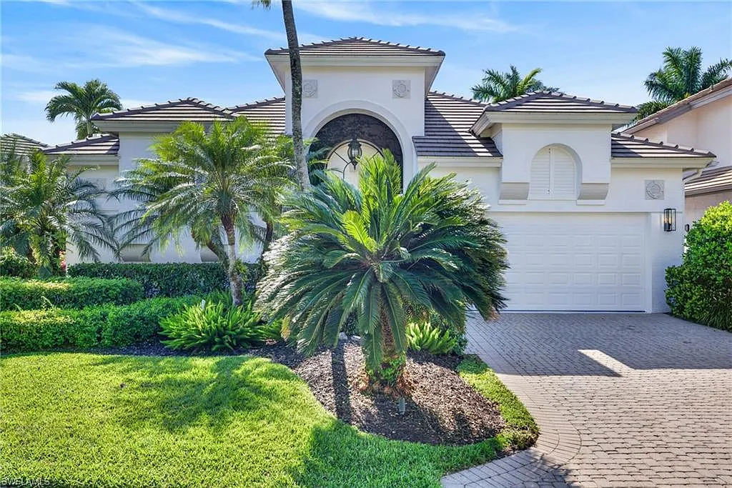 3 bed, 3.0 bath, 2647 sqft, $18,500 — Photo 1