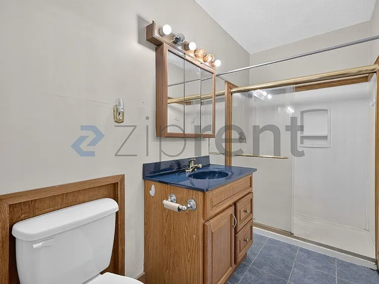 140 Kane St #A7 — Photo 15