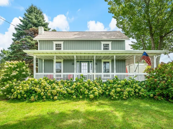 8467 S Scottdale Rd, Berrien Springs, MI 49103
