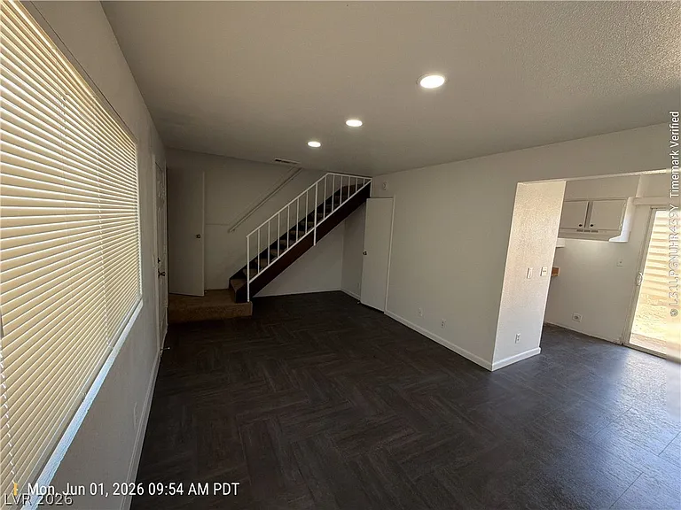 5092 Mountain Vista St — Photo 4