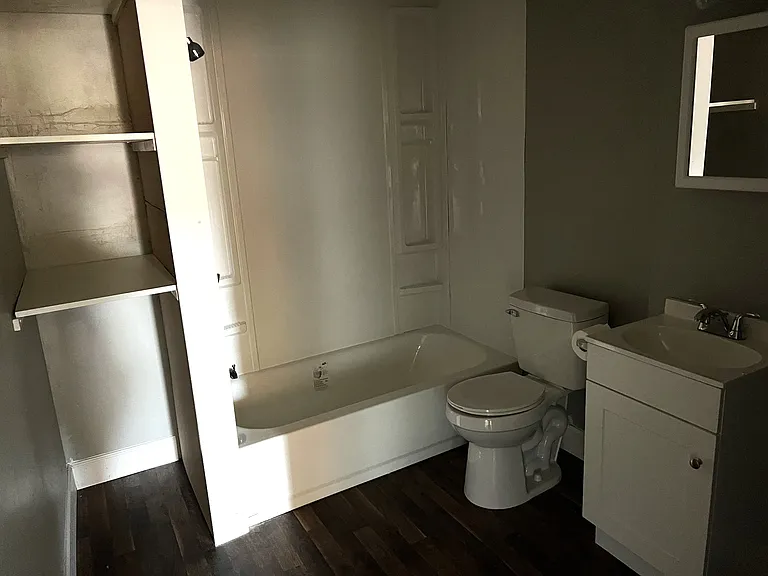 500 Straley Ave #3 — Photo 9