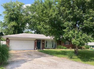 1005 Blue Ridge Dr, Belleville, IL 62223