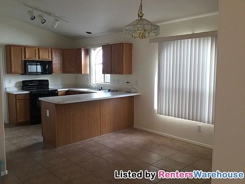 4th image of 520 E Sherri Dr