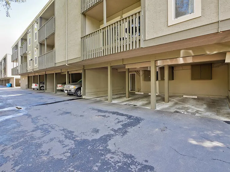 480 E Okeefe St #218 — Photo 27