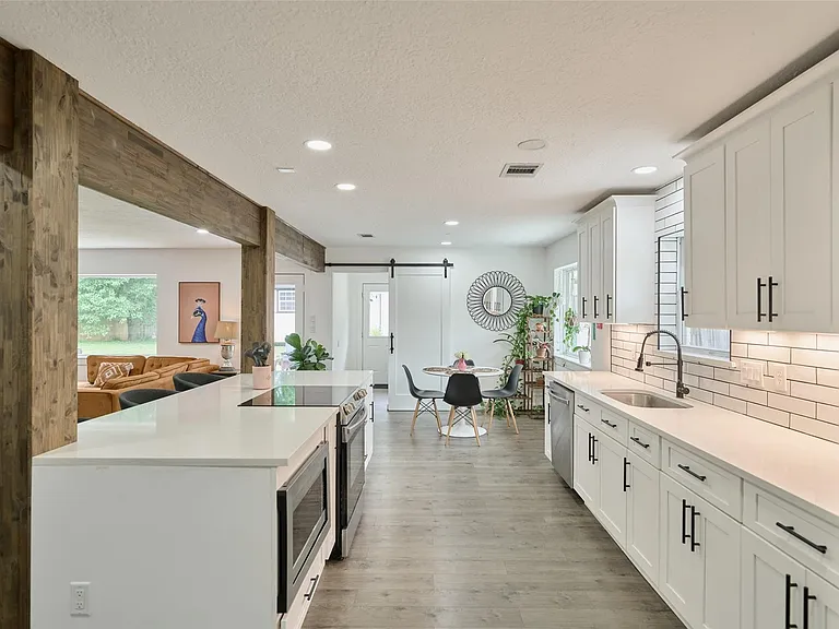 3607 Hickory Hill Ln — Photo 17