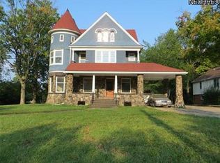 241 Center Rd, Bedford, OH 44146