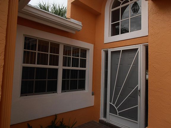 3rd image of 7574 Ironbridge Circle S