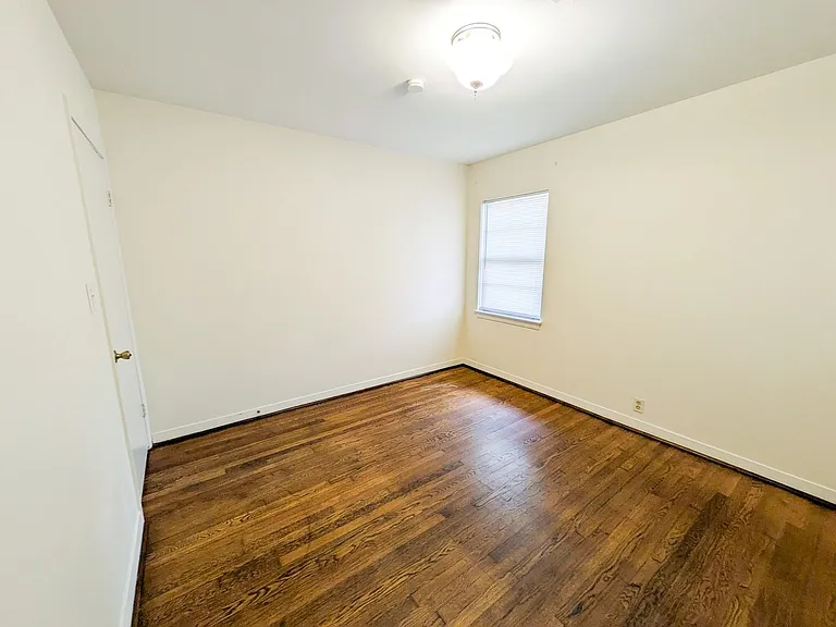 5040 Raleigh Dr — Photo 15