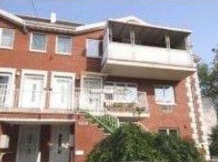 195 28th Ave, Brooklyn, NY 11214