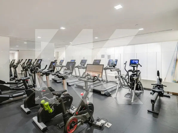 400 East 67th Street image 15 of 25