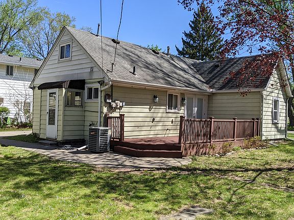 3rd image of 21615 Hancock St