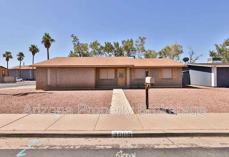 3009 E Caballero St — Photo 2