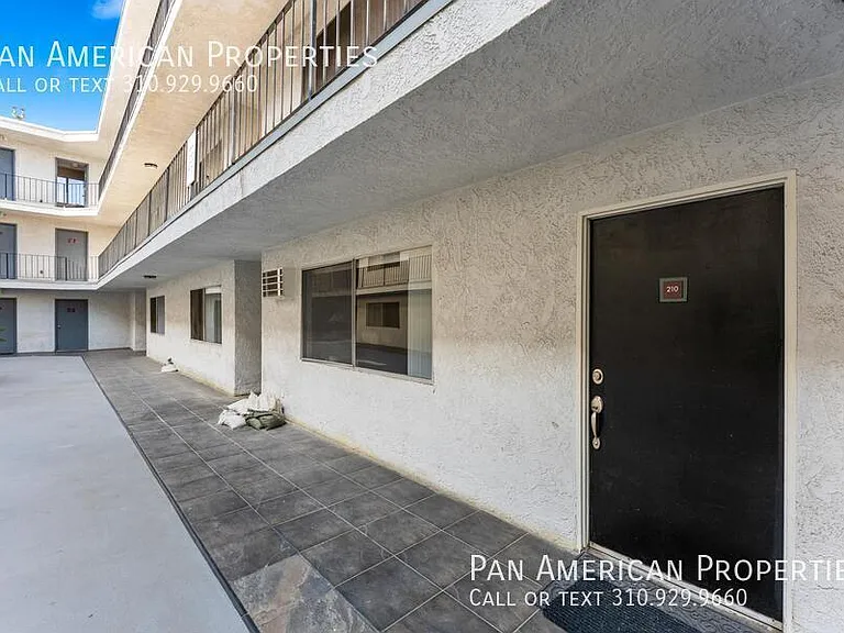 3635 E 1st St #210 — Photo 15