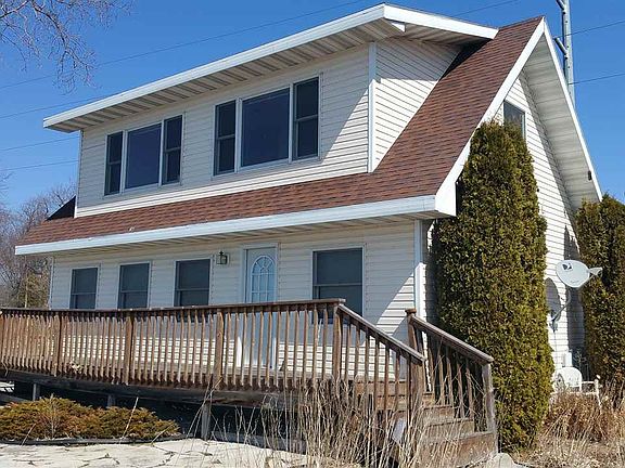 2nd image of 1741 Algoma Blvd