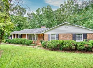 2631 E Woodlyn Way, Greensboro, NC 27407