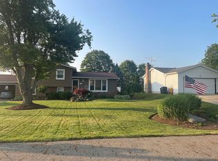 3325 Kalurah St NE, Canton, OH 44721