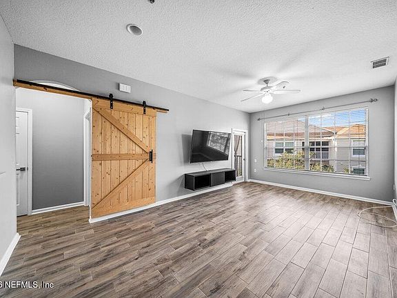 3rd image of 10550 BAYMEADOWS Road #712