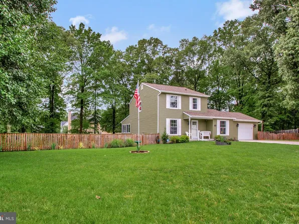 1321 Light Pines Ct, Severn, MD 21144