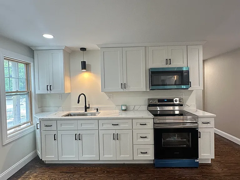 1185 Putnam Pike #B — Photo 3