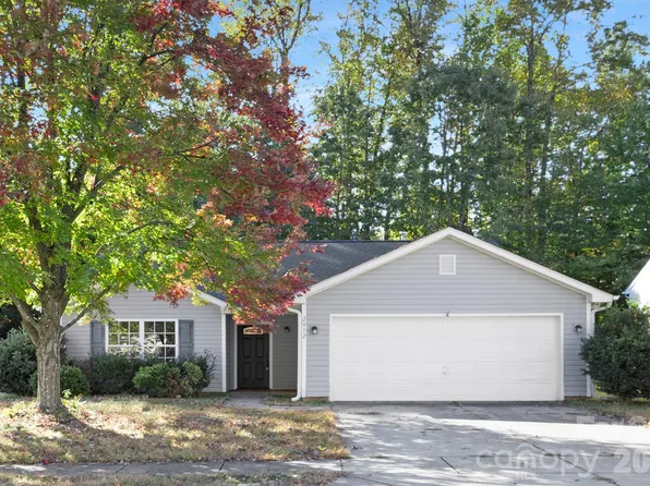 2012 Pheasant Glen Rd, Charlotte, NC 28214