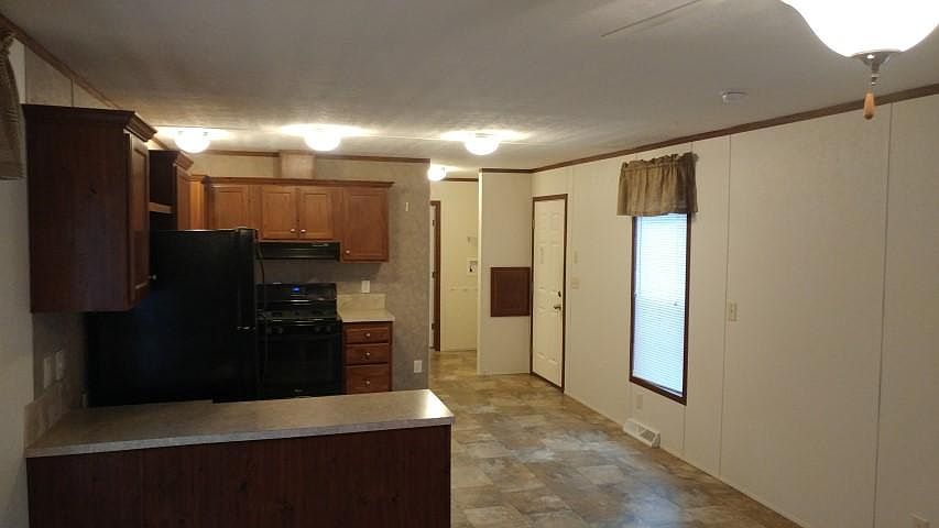 1st image of 61 Sunnyfield Dr