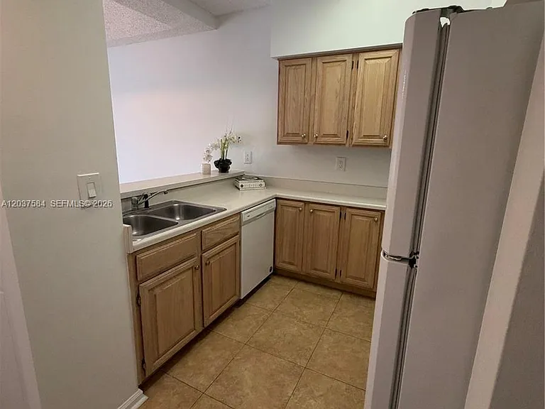 1280 S Alhambra Cir #1413 — Photo 5