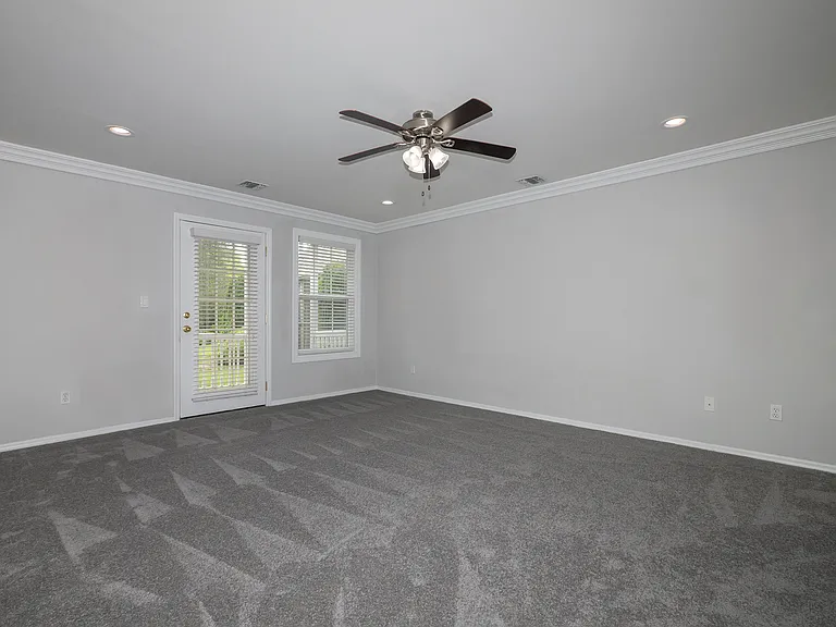 Fairfield Knolls North At Port Jefferson — Photo 22