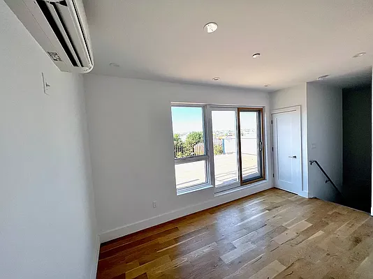 Rented by Compass | media 17