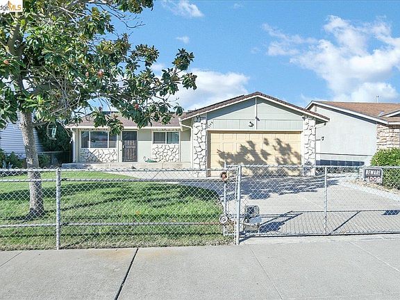 2nd image of 3349 Zamora Way