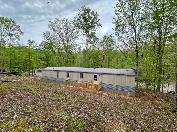 460 N Lake Dr, Burnside, KY 42519