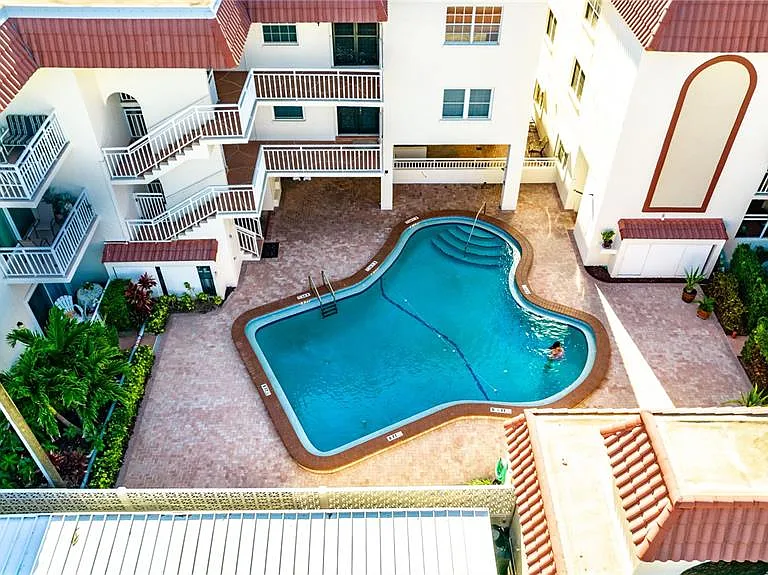 2900 Gulf Blvd #204 — Photo 47