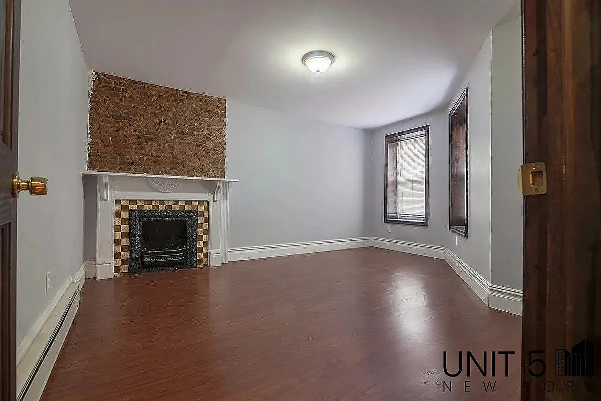 690 Halsey Street — Photo 2