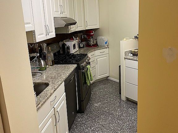 3rd image of 7004 Blvd E APT 6A