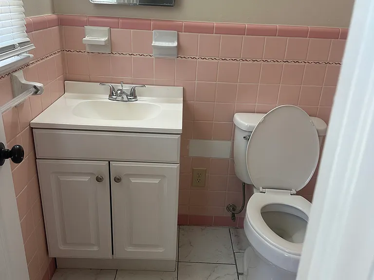 3004 McGee St — Photo 9