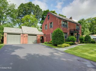 1 Upper Loudon Rd, Loudonville, NY 12211