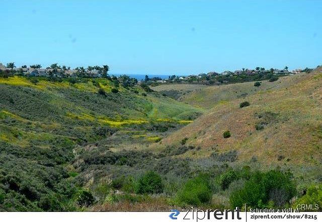 1st image of 1006 Calle De Los Arboles