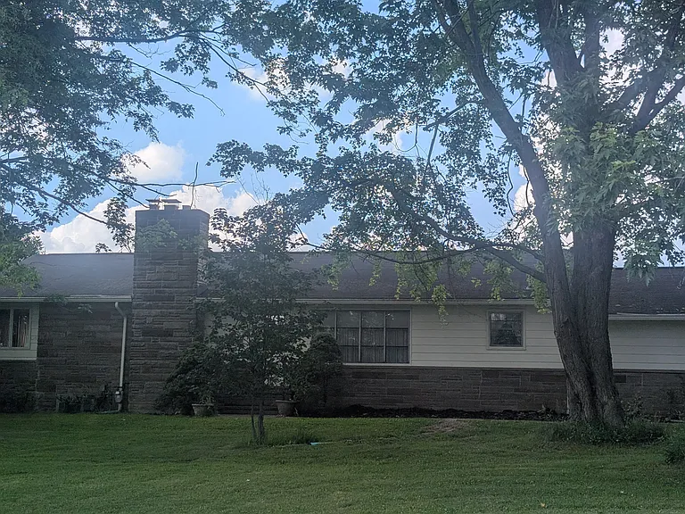 225 E Mennonite Rd — Photo 1