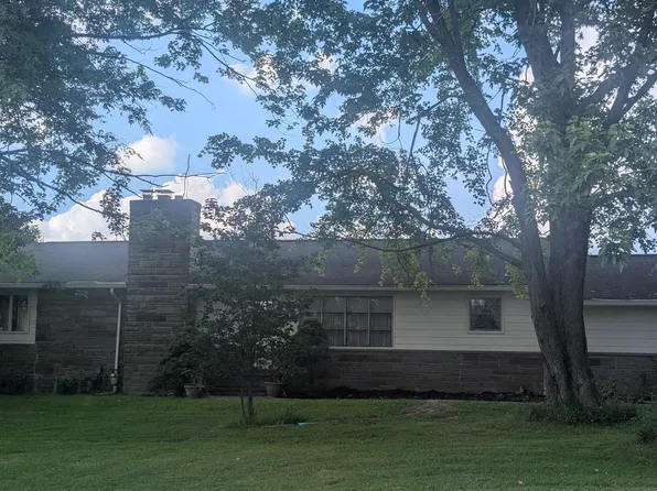 225 E Mennonite Rd, Aurora, OH 44202