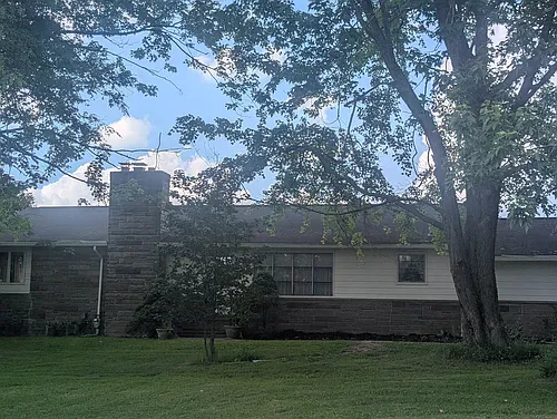 225 E Mennonite Rd Photo 1