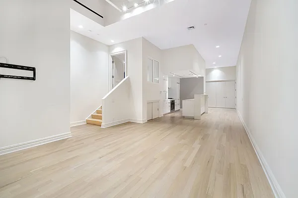 Sold by Compass | media 4