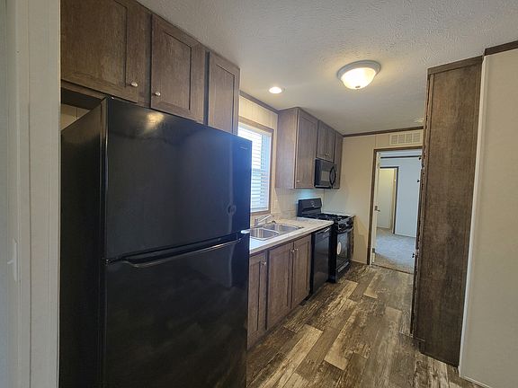 5th image of 38000 Le Chateau Blvd #673
