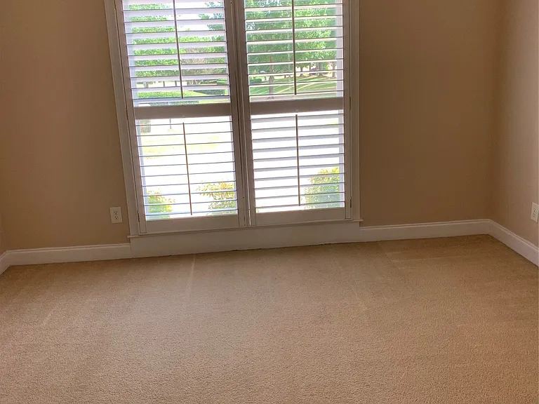 7071 Mid Pines Cir — Photo 9