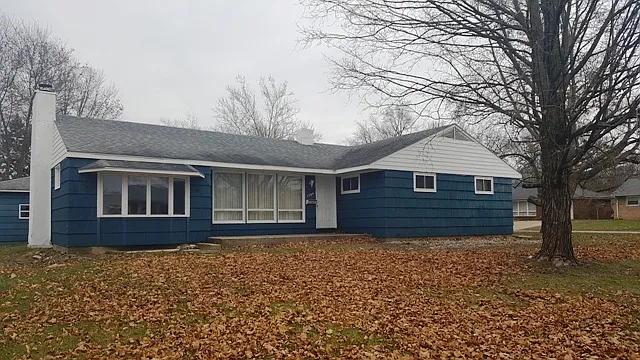 1504 Gates Pl photo 1