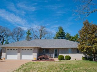 11849 Fairlind Dr, Saint Louis, MO