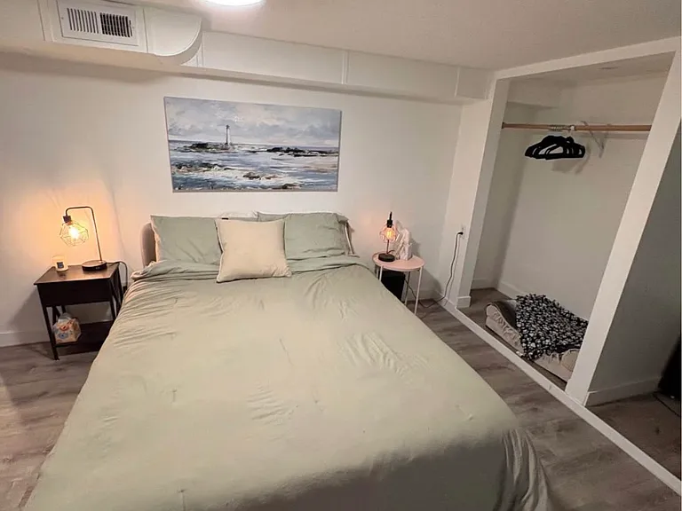 1033 E Logan Ave #2 — Photo 6