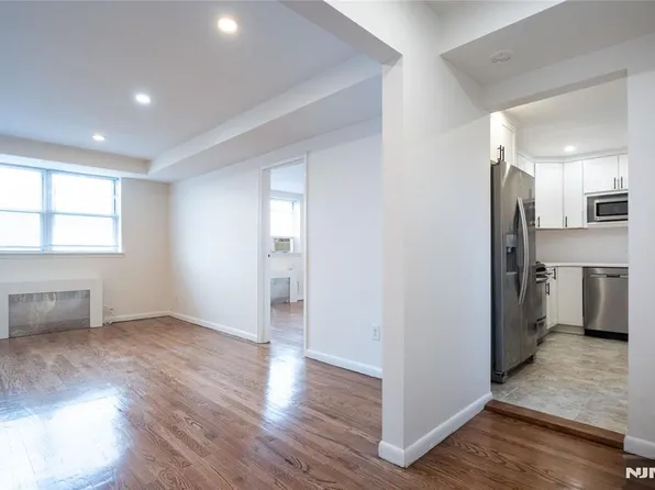 59-61 Brighton Ave #20, Belleville, NJ 07109